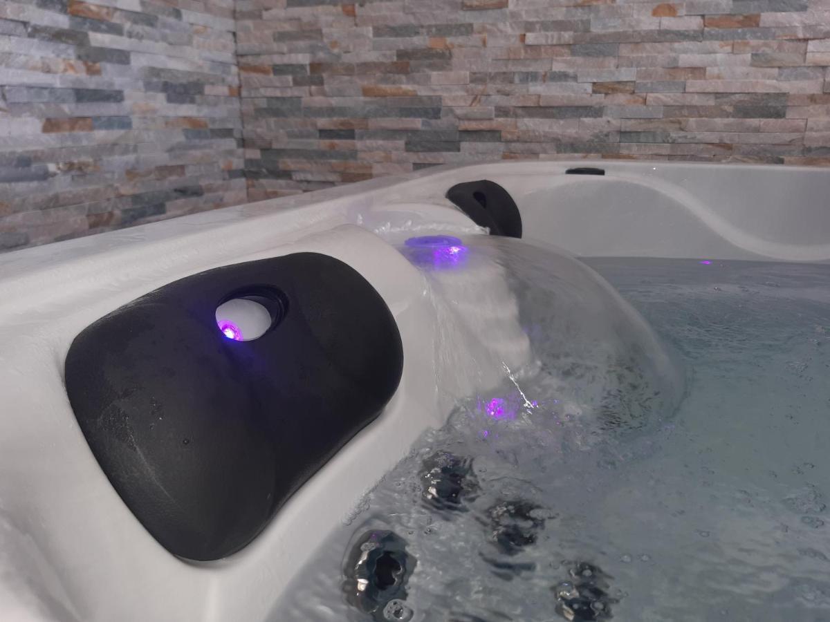 Adorelys Sejour Bien Etre - Spa Et Massage Saint-Cassien  Bagian luar foto