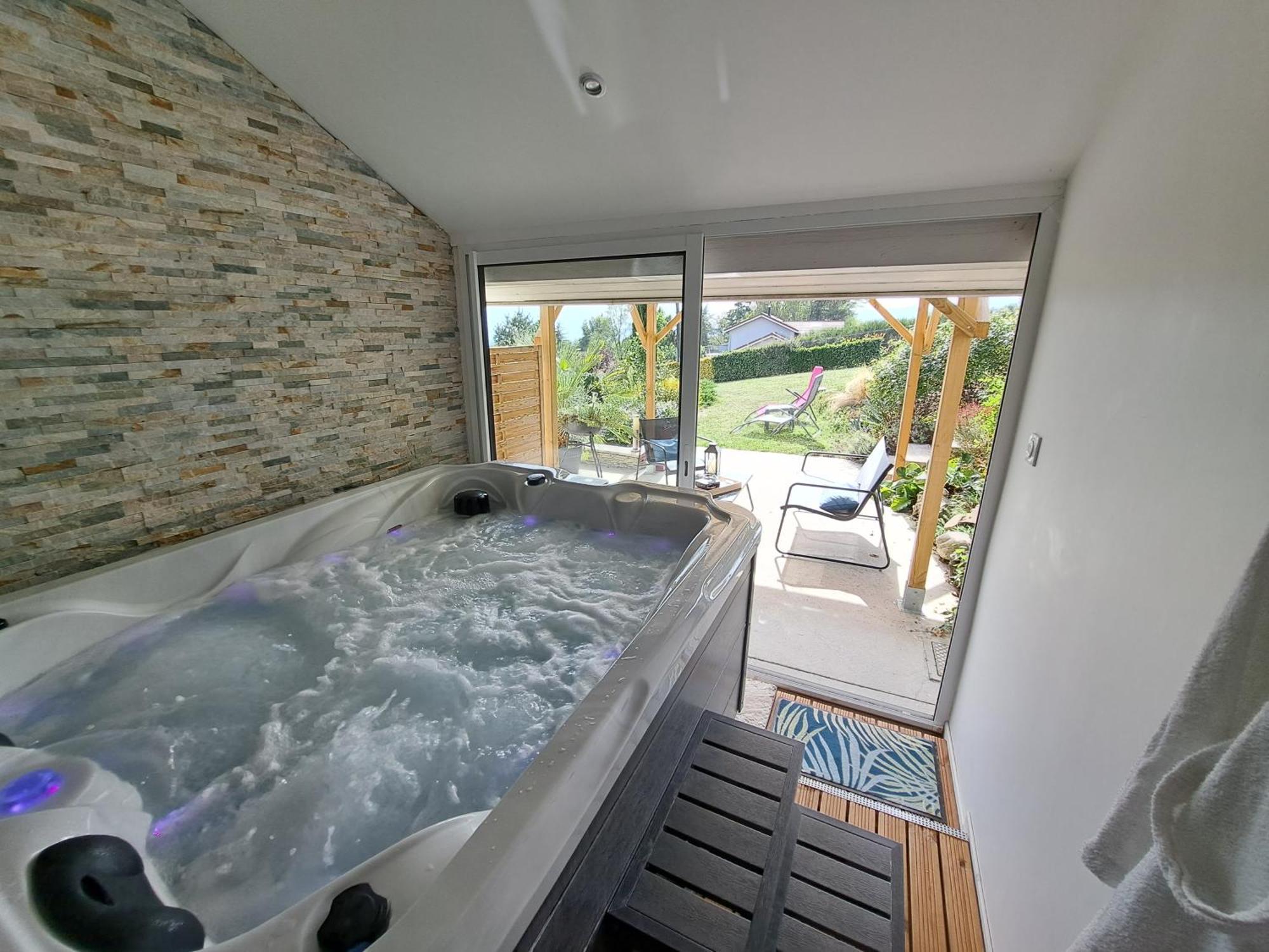 Adorelys Sejour Bien Etre - Spa Et Massage Saint-Cassien  Bagian luar foto